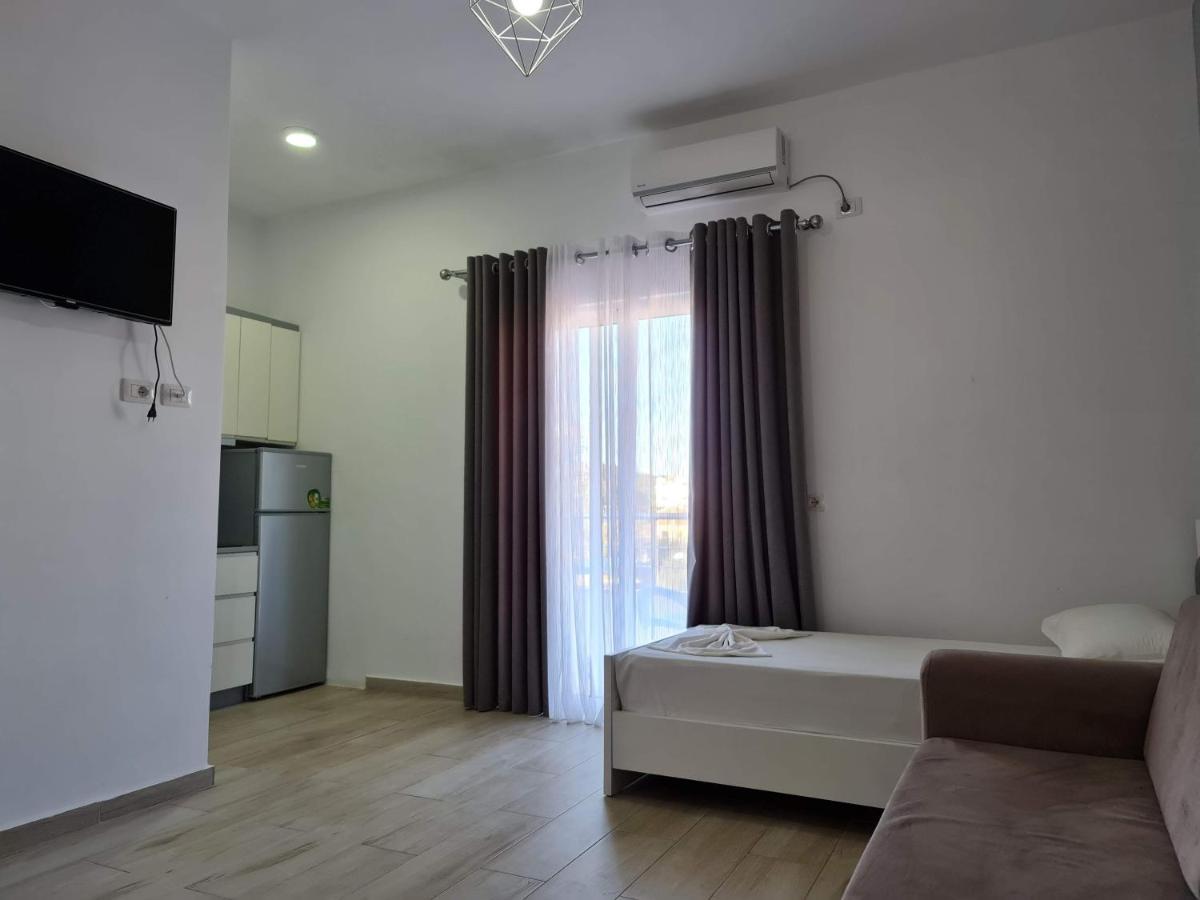 Summer Time Hotel Εξαμίλιο Εξωτερικό φωτογραφία
