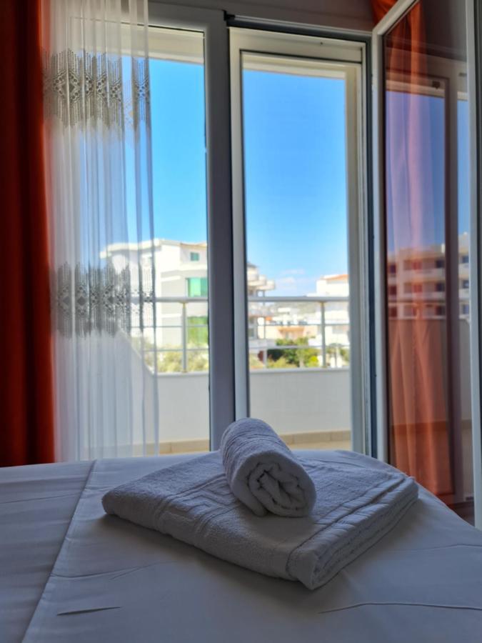 Summer Time Hotel Εξαμίλιο Εξωτερικό φωτογραφία